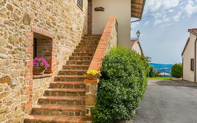 Accommodation:&nbsp;Santa Marta 100.2