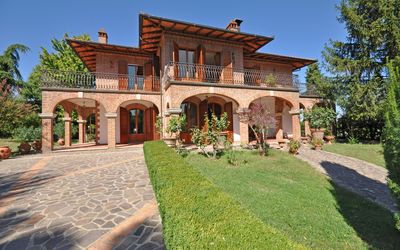 Villa Lauretana - Torrita di Siena, Tuscany, Italy