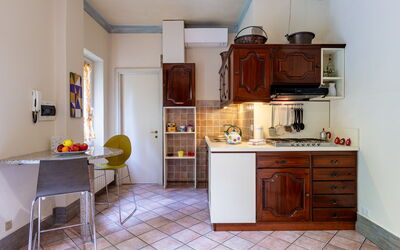Accommodation:&nbsp;Atelier 100.2