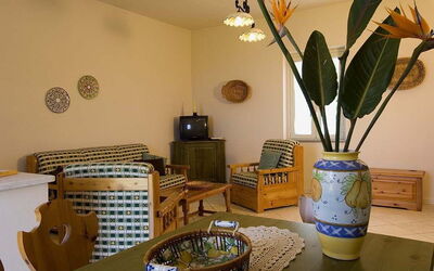 Accommodation:&nbsp;Casa Limoni 2
