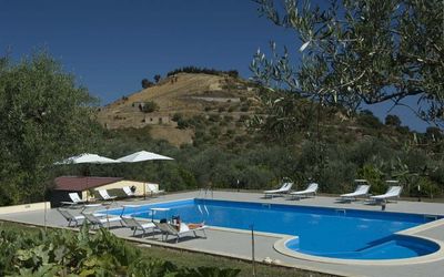 La Collina Degli Ulivi: Swimming Pool, Property, House, Building, Real Estate, Resort, Villa, Estate, Architecture, Leisure