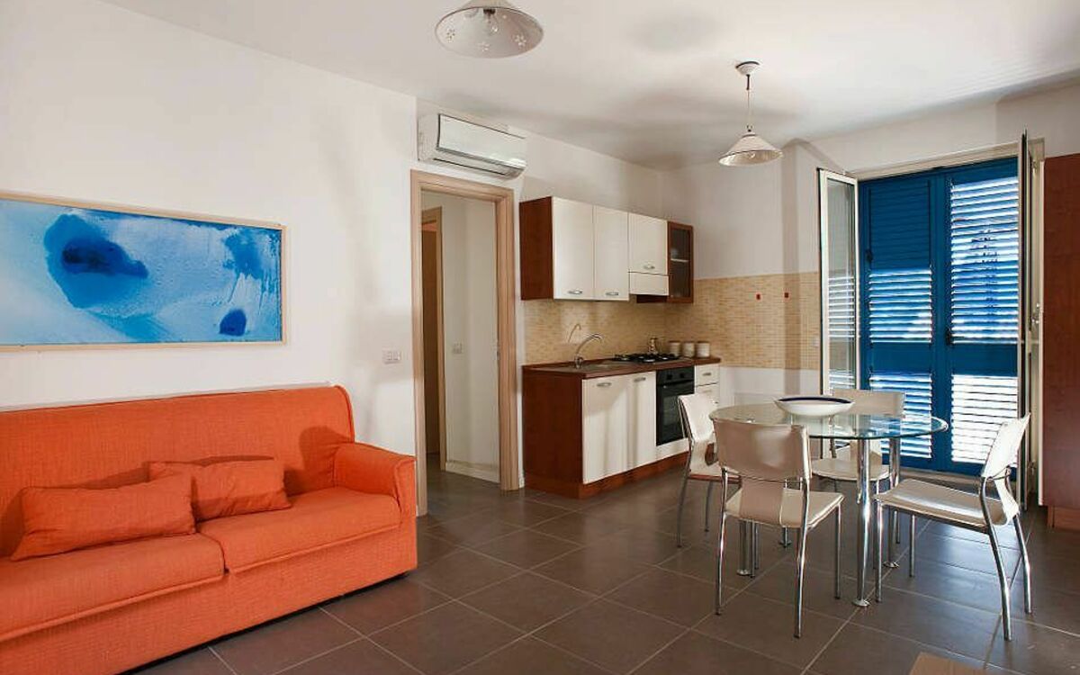 Accommodation:&nbsp;Dolce Mare 7