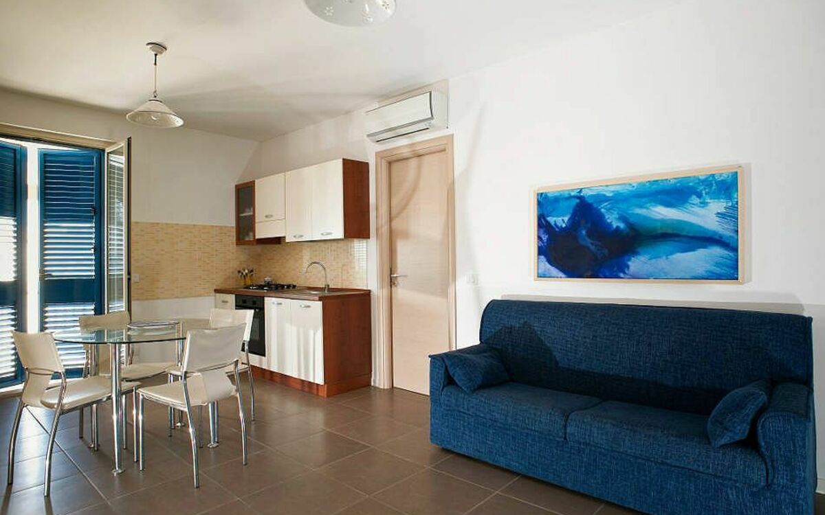 Accommodation:&nbsp;Dolce Mare 6