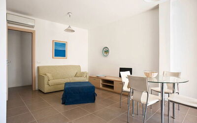 Accommodation:&nbsp;Dolce Mare 4