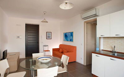 Accommodation:&nbsp;Dolce Mare 7