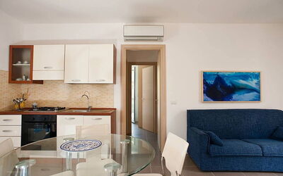 Accommodation:&nbsp;Dolce Mare 6