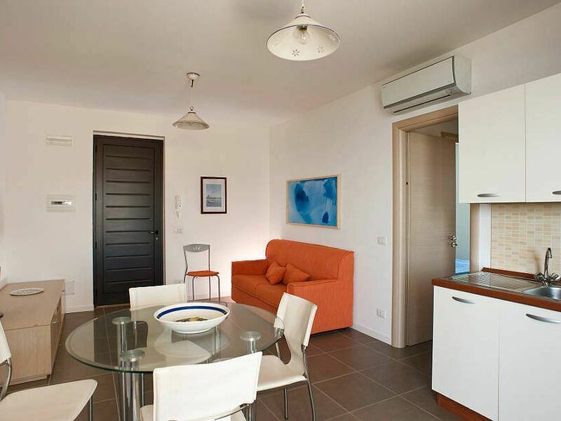 Accommodation:&nbsp;Dolce Mare 7