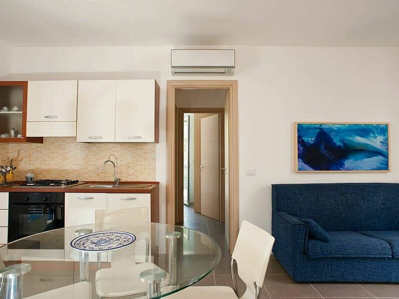 Accommodation:&nbsp;Dolce Mare 6