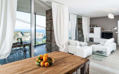 Accommodation:&nbsp;Isola Bella 1