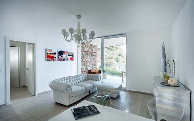 Accommodation:&nbsp;Isola Bella 2