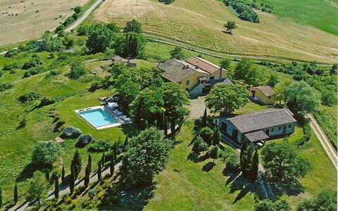 Le Querce Di Campocane: Aerial Photography, Bird'S-Eye View, Property, Natural Landscape, Hill Station, Rural Area, Land Lot, Landscape, Photography, Estate