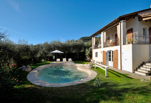 Casa Roberto: Swimming Pool, House, Home, Residential Area, Estate, Farmhouse, Resort, Cottage, Hacienda, Garden