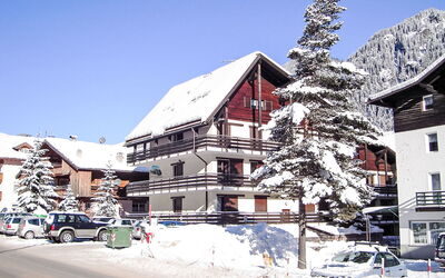 Accommodation:&nbsp;Marmolada 590.12