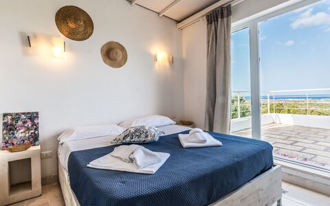 Villa Butterfly: Bed, Room, Lighting, Interior Design, Property, Bedding, Textile, Wall, Bedroom, Bed Sheet