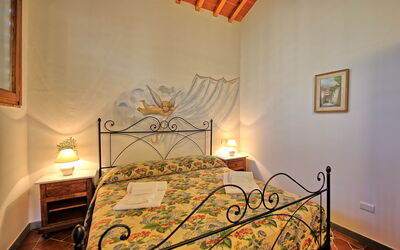 Accommodation:&nbsp;Carraia